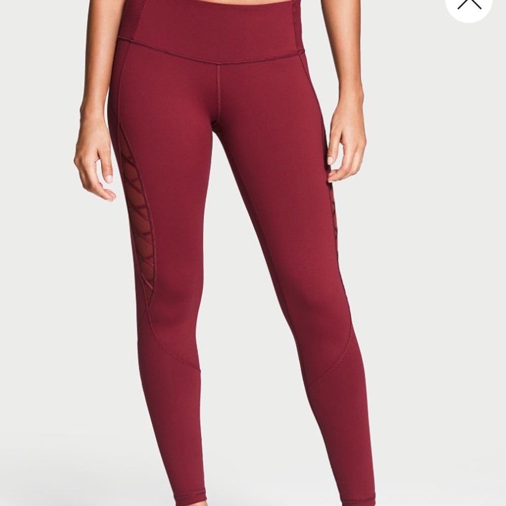 Victoria's Sport Knockout tight and tank set!